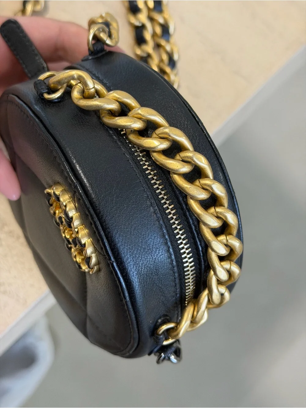 CHANEL 19 Round Clutch with Chain Quilted Leather